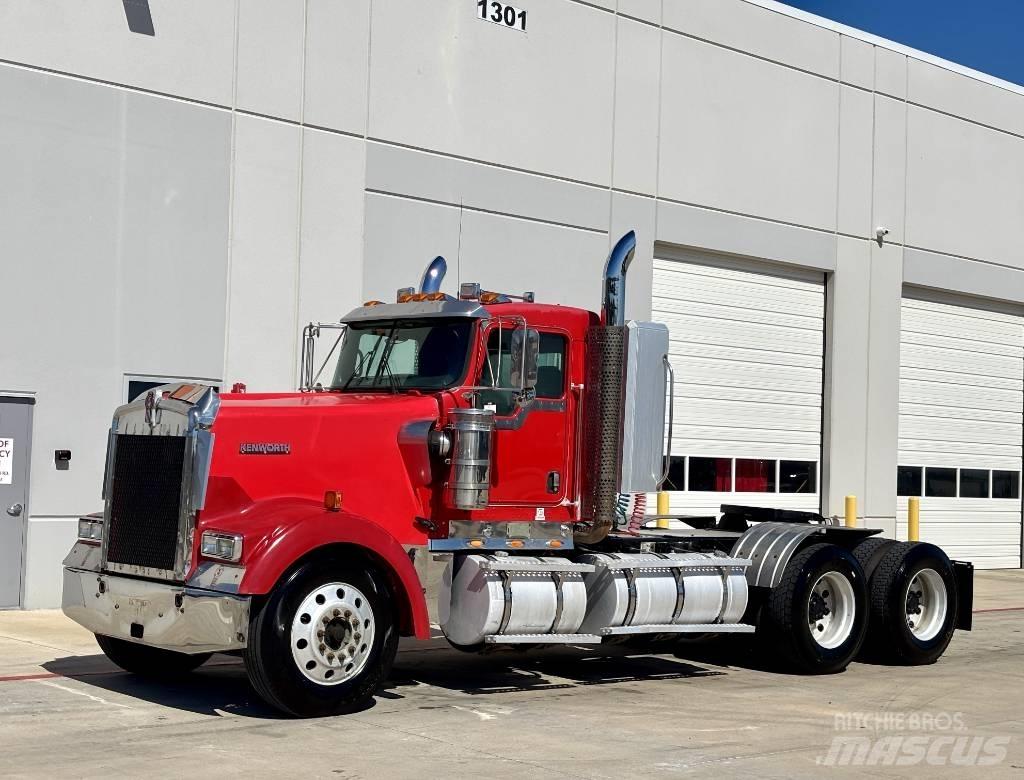 Kenworth W 900 Trekkers