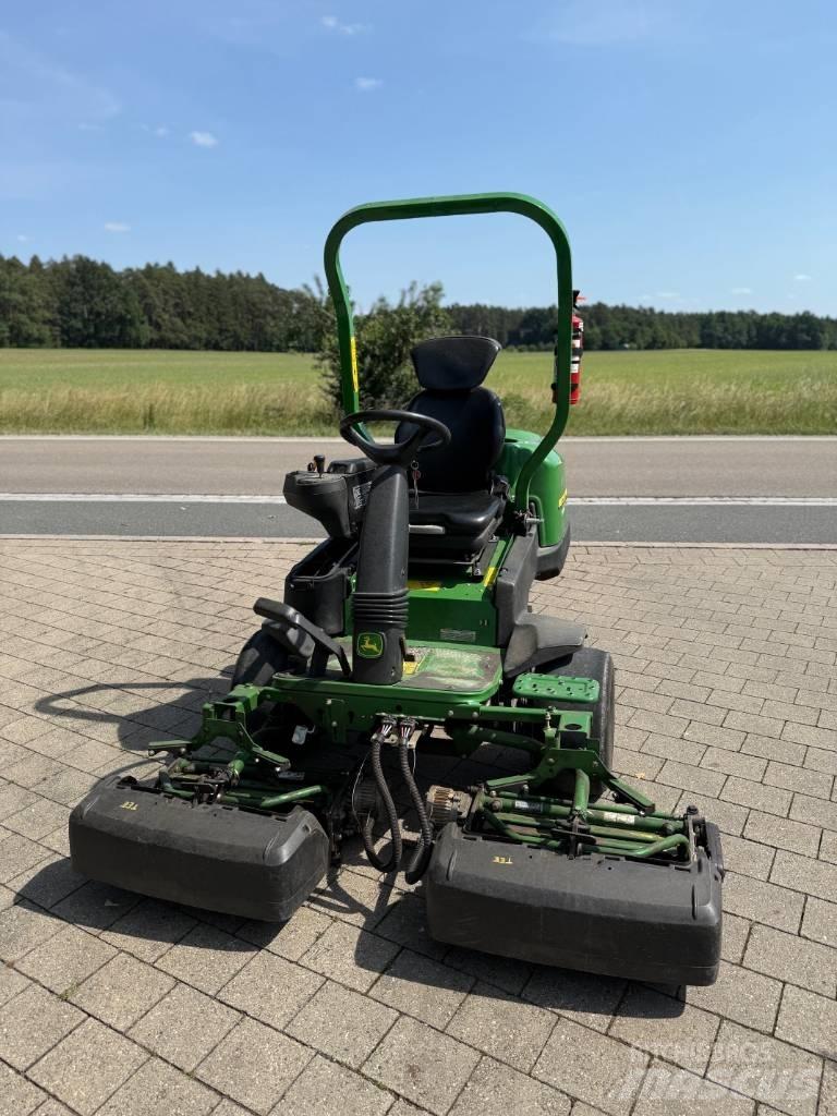 John Deere 2500 E Greensmaaier