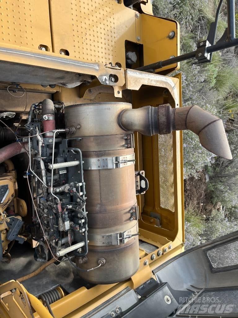 CAT 329 E Rupsgraafmachines