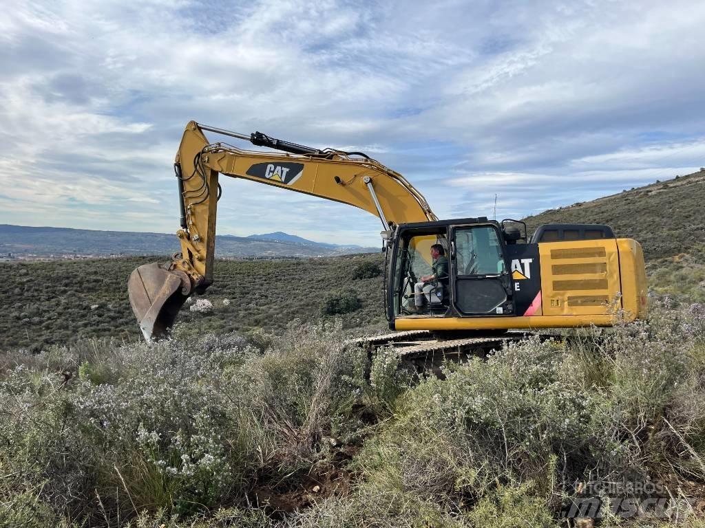 CAT 329 E Rupsgraafmachines