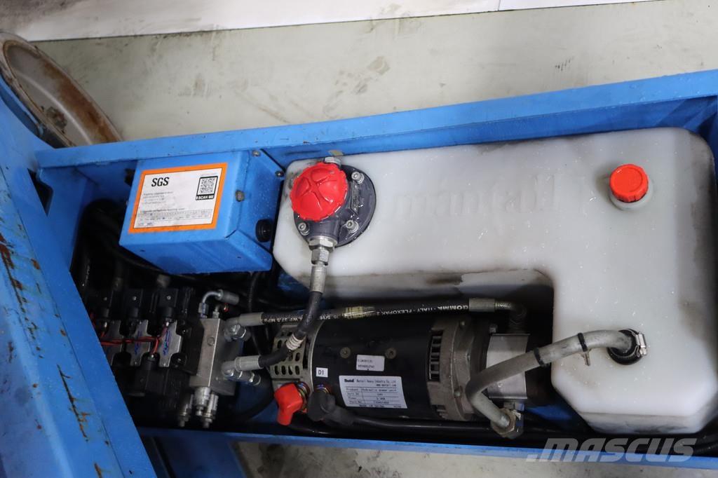 Mantall XE140W Schaarhoogwerkers
