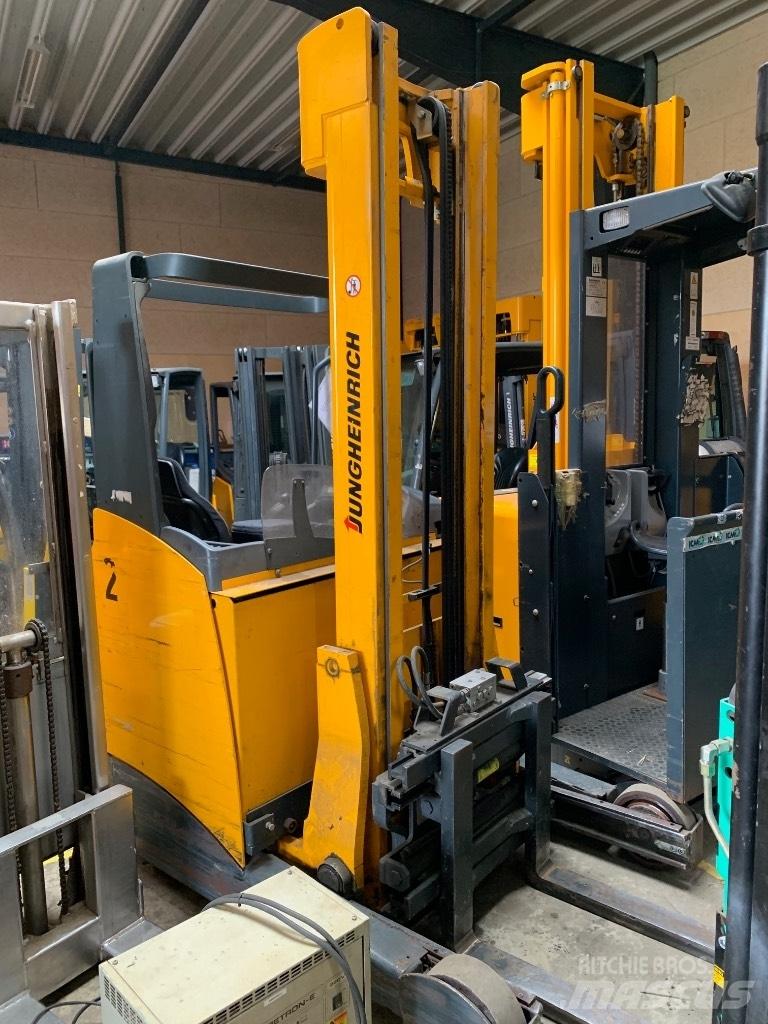 Jungheinrich ETV 216 Reachtruck voor hoog niveau