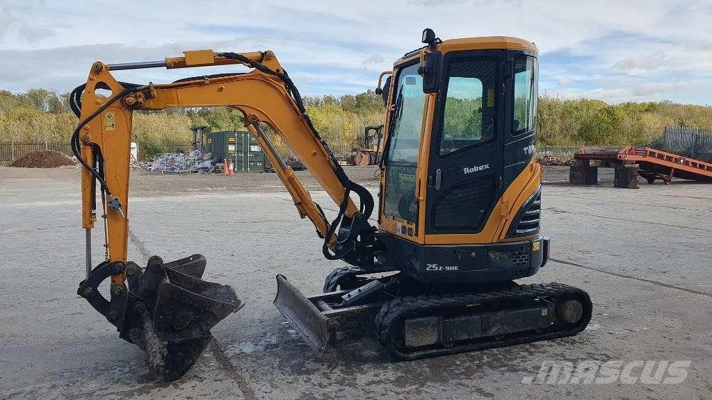 Hyundai R25Z-9 AK Minigraafmachines < 7t