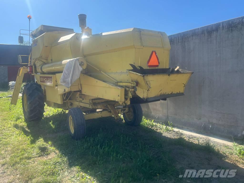 New Holland 8050 Maaidorsmachines