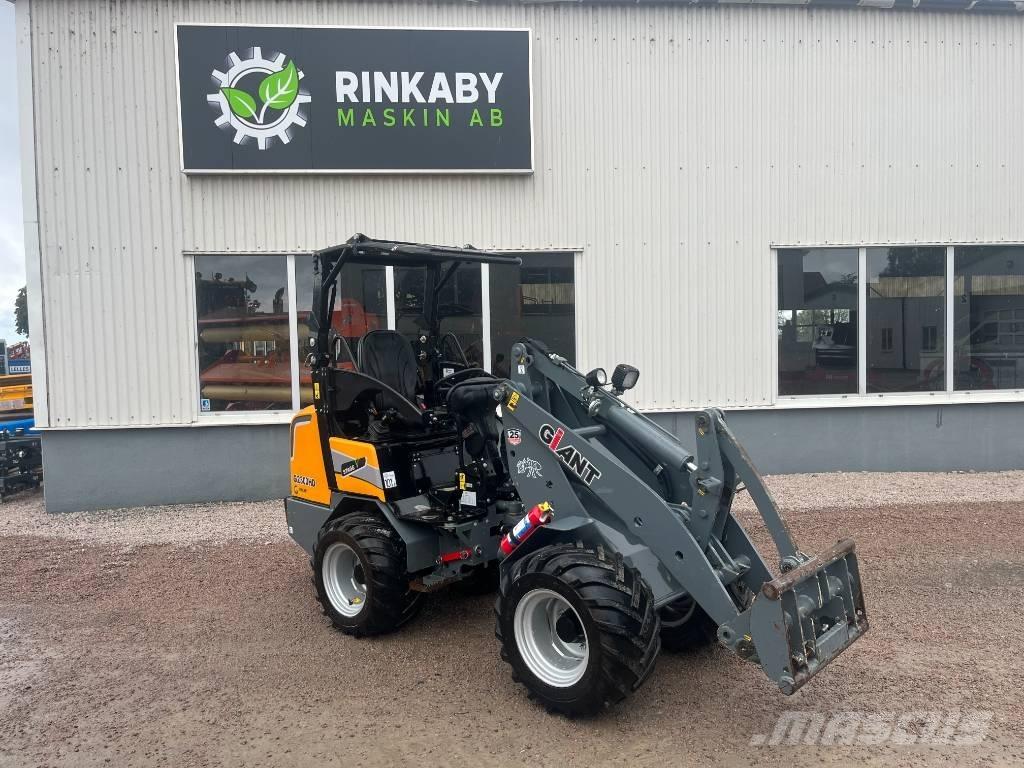 GiANT G 2300 HD Knik- en schrankladers
