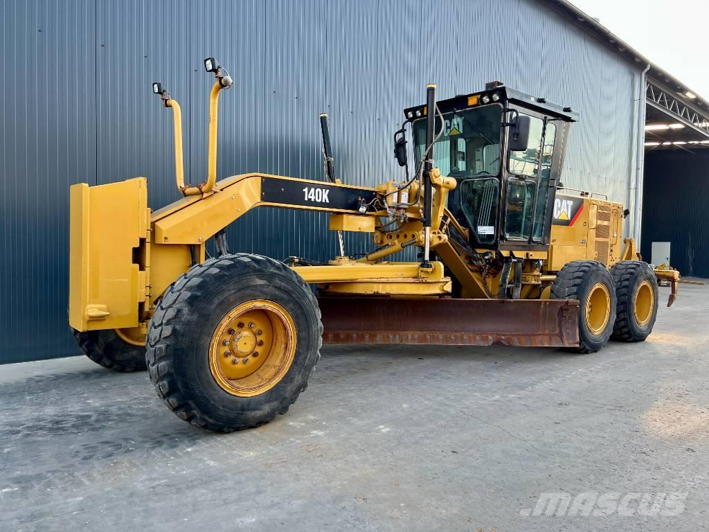 CAT 140K Graders