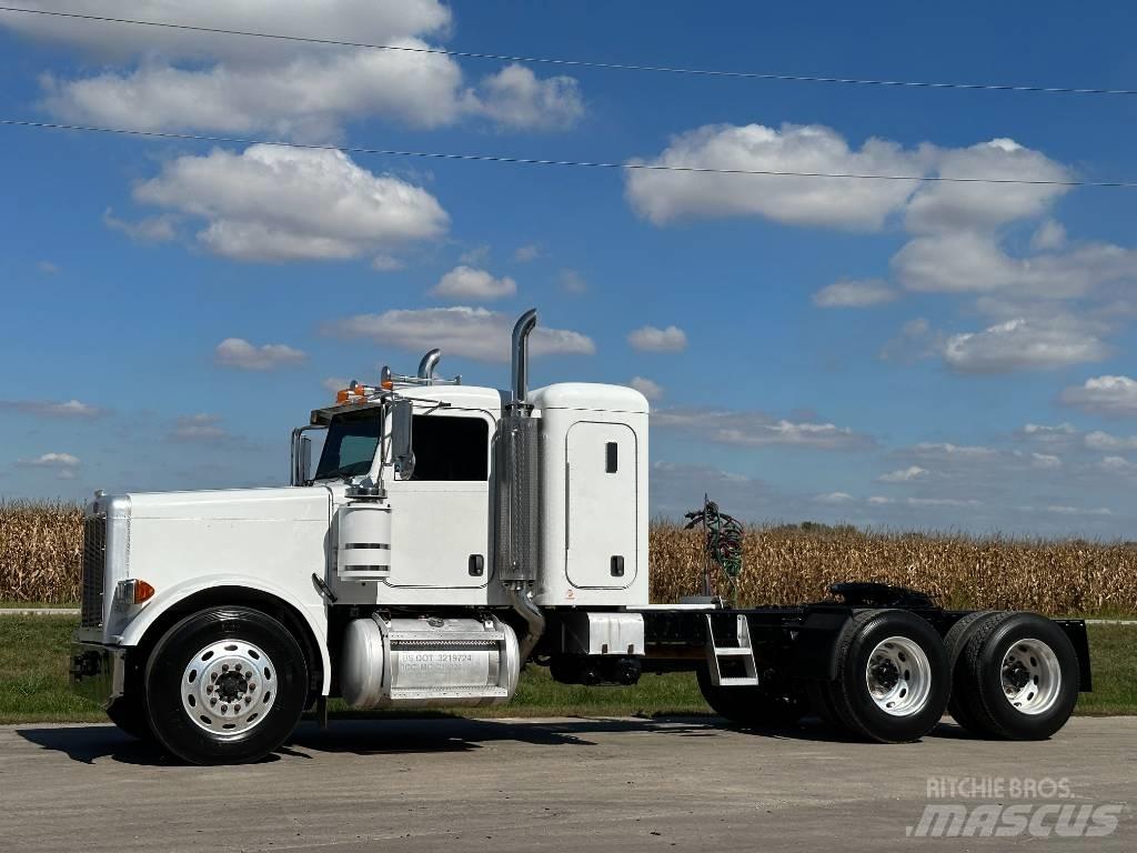 Peterbilt 379 Trekkers