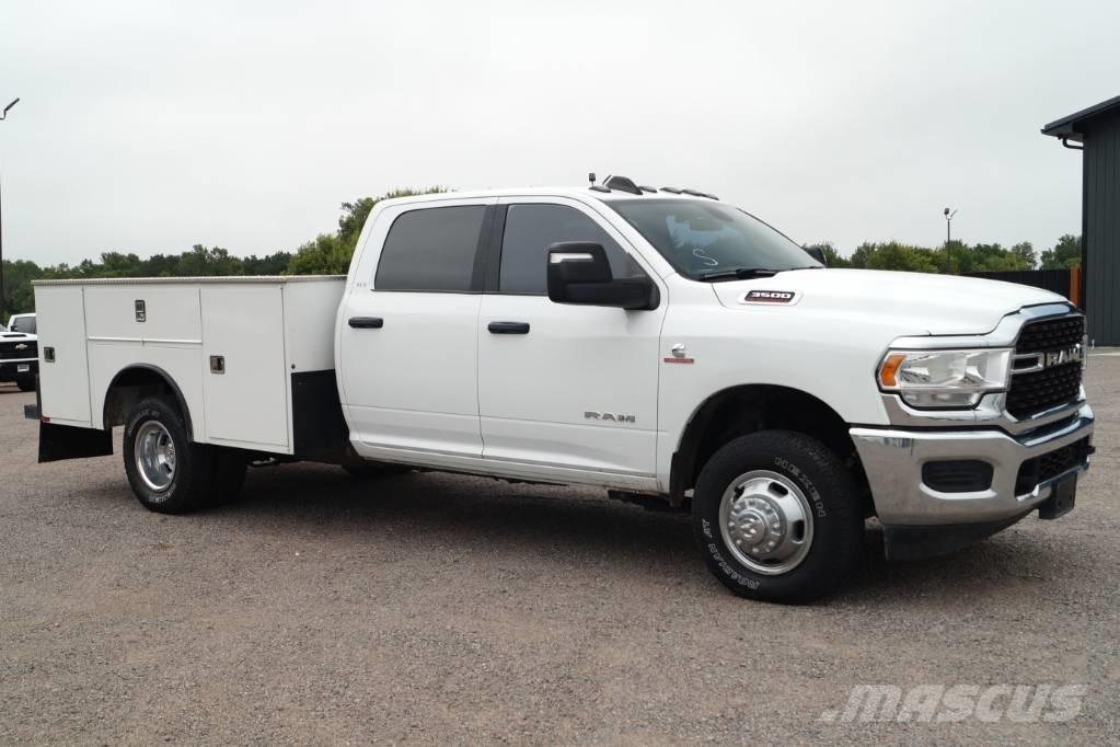 RAM 3500 SLT Bestelwagens met open laadbak