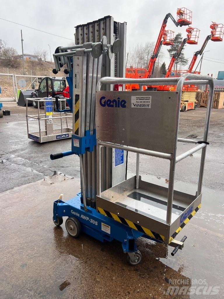 Genie AWP 30 Personenliften en invalideliften