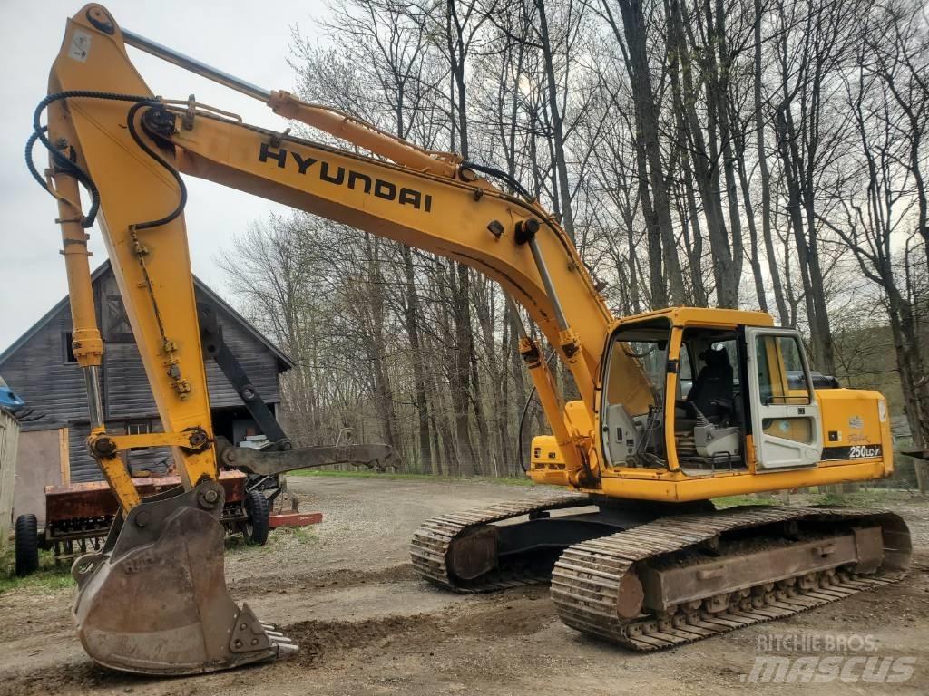 Hyundai R250LC-7 Rupsgraafmachines