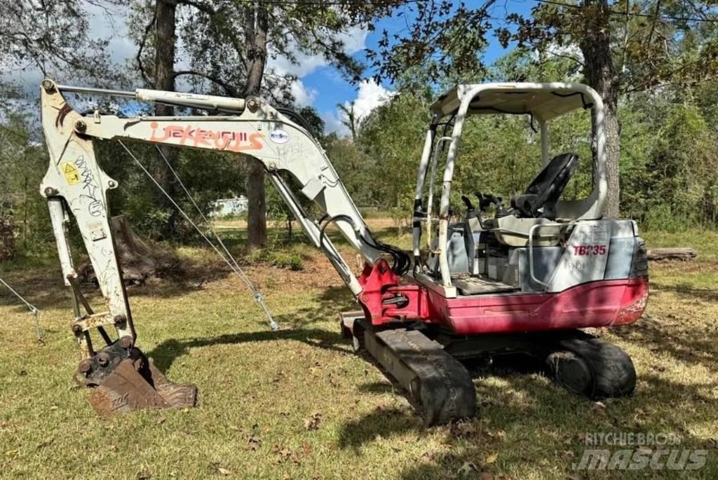 TAKEUCHI TB235 Rupsgraafmachines
