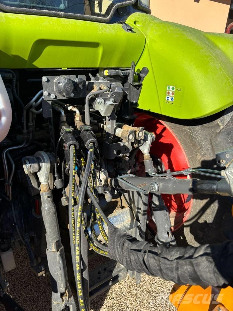 CLAAS Arion 450 Tractoren