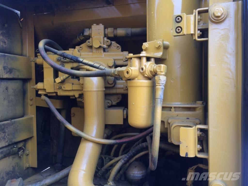 CAT 320 B Rupsgraafmachines