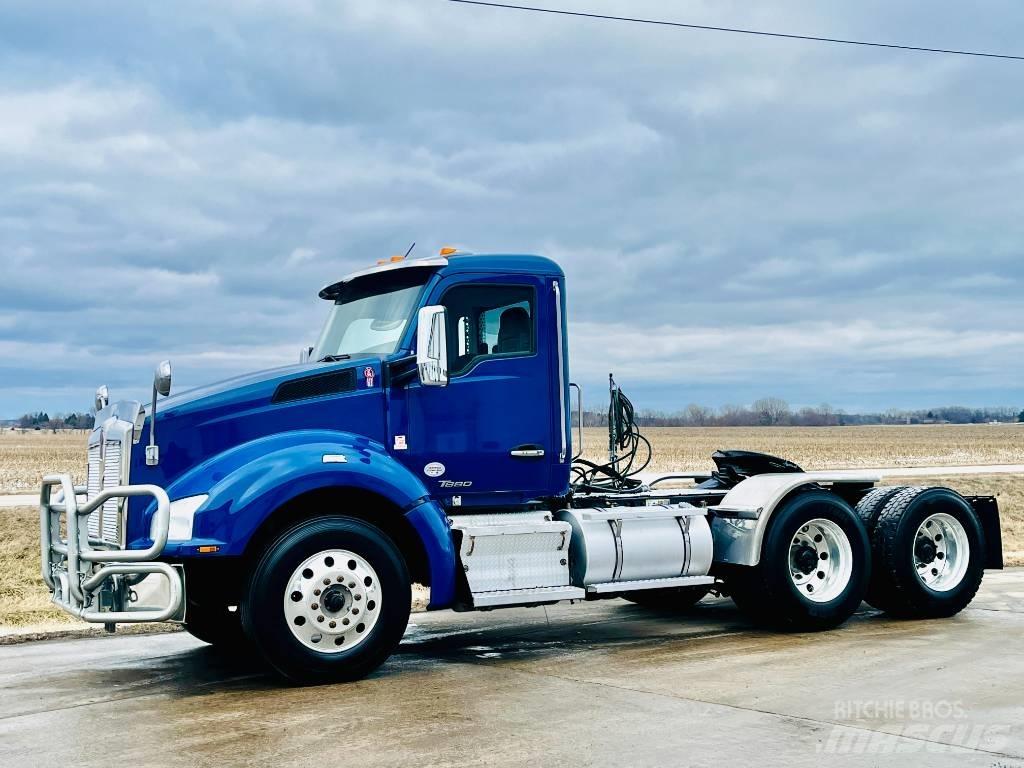Kenworth T 880 Trekkers
