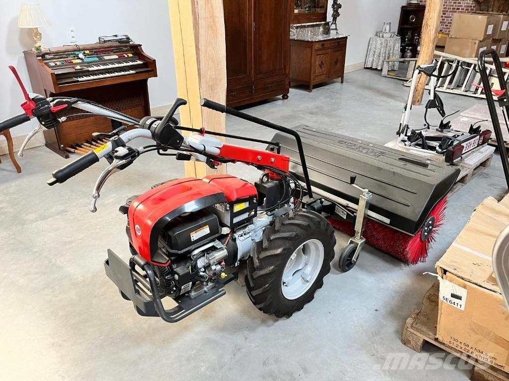 Emaq MAK 18 Veegmachines