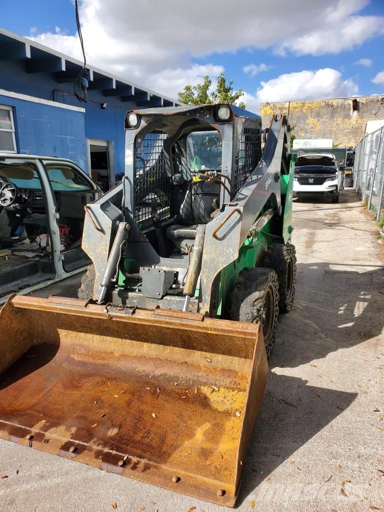 John Deere 314G Schrankladers