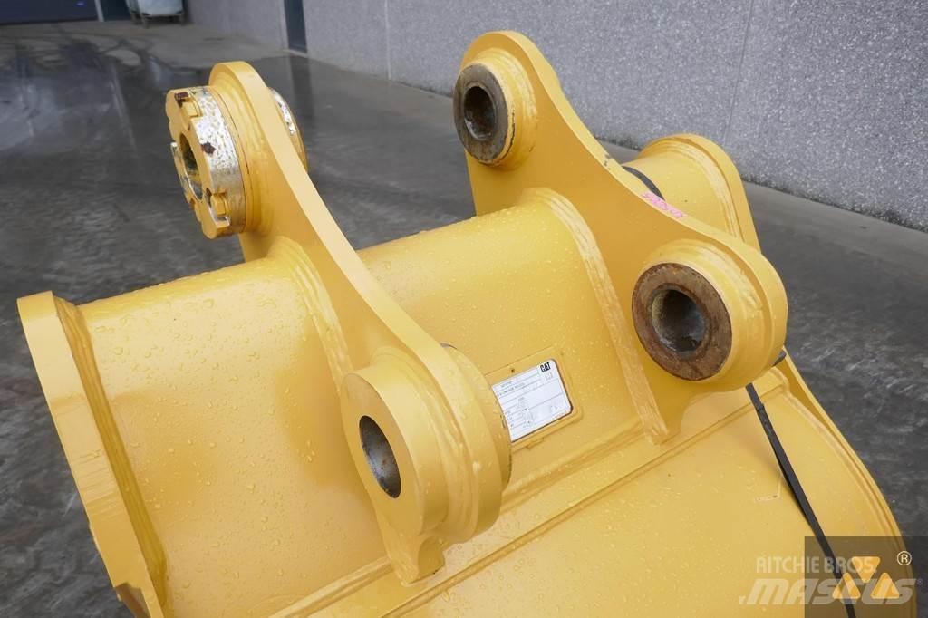 CAT 320 Bucket Bakken