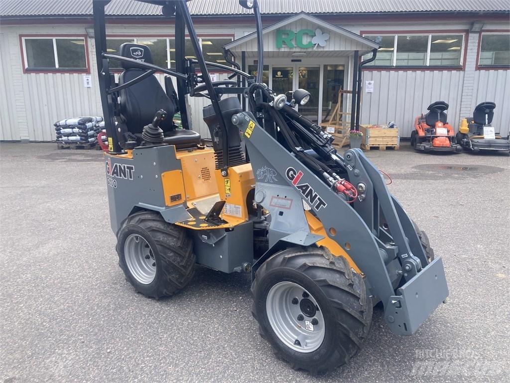 GiANT G1100 Knik- en schrankladers