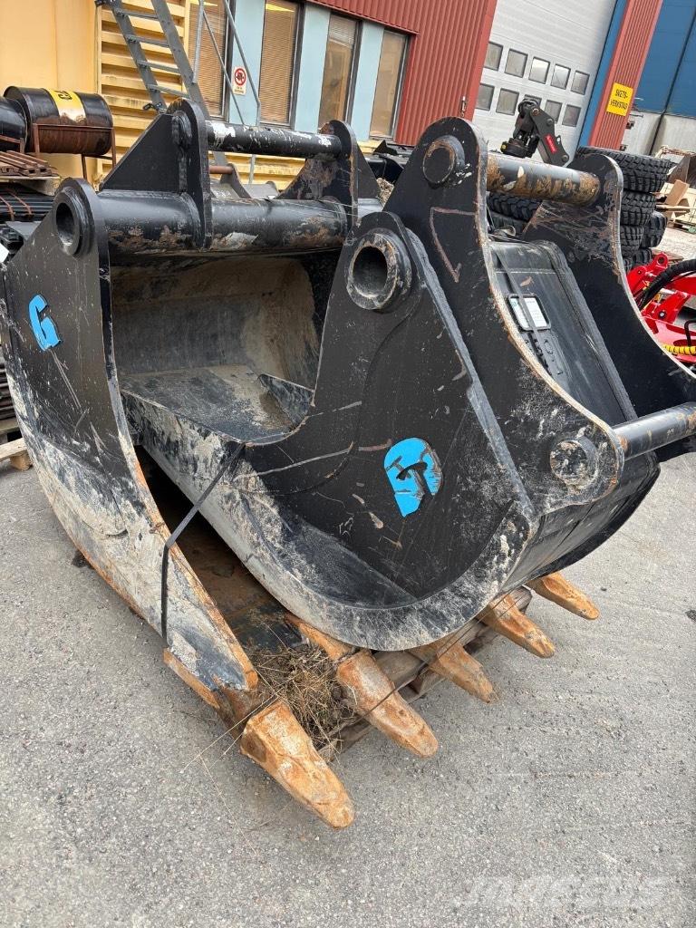 CAT 330 Rupsgraafmachines