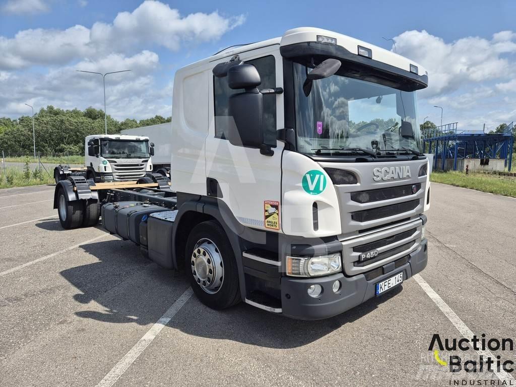 Scania P 450 Chassis met cabine
