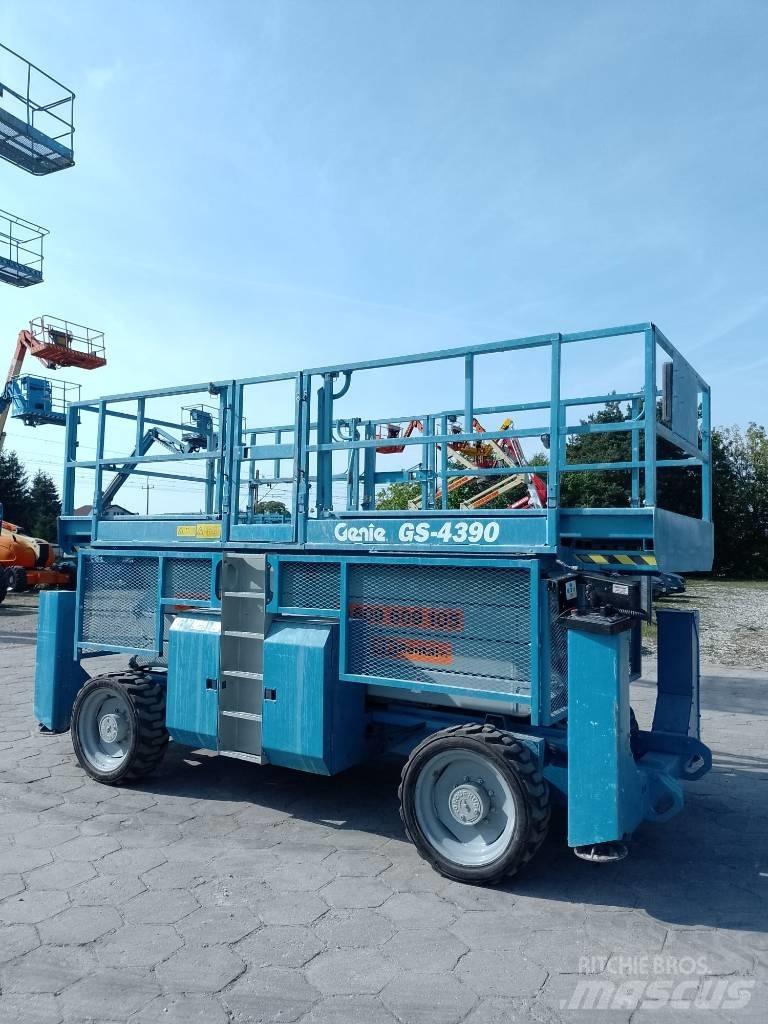 Genie 4390 Schaarhoogwerkers