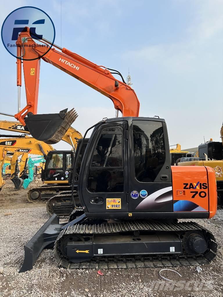 Hitachi ZX 70 Rupsgraafmachines