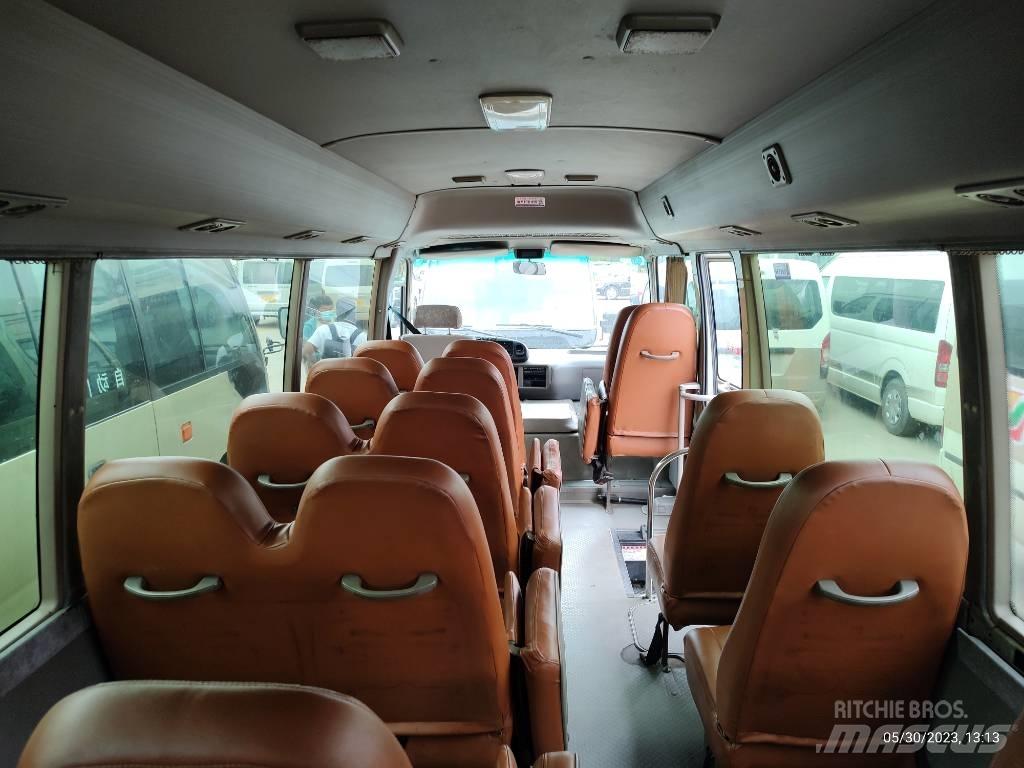 Toyota Coaster Intercitybussen