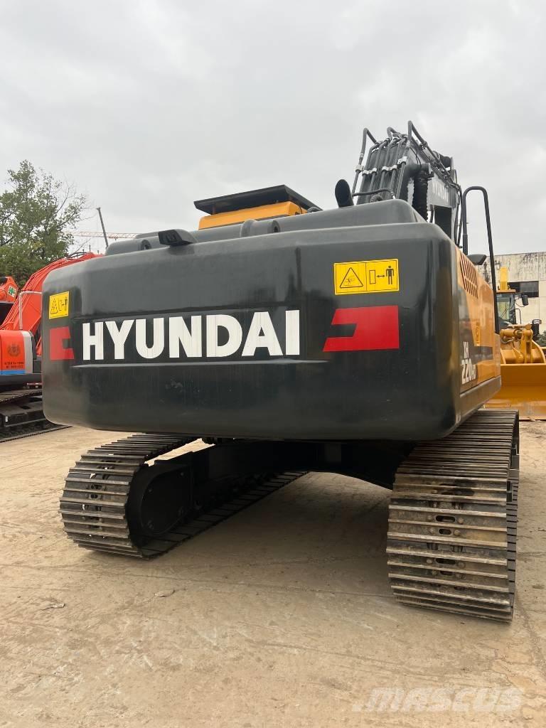Hyundai HX 220HD Rupsgraafmachines