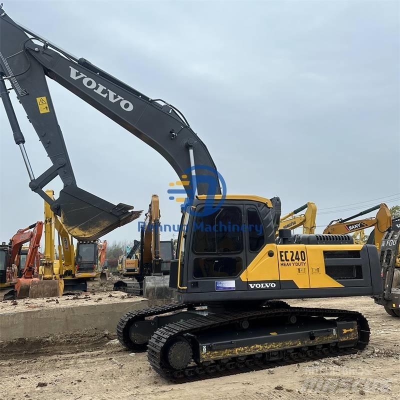 Volvo EC 240 Rupsgraafmachines
