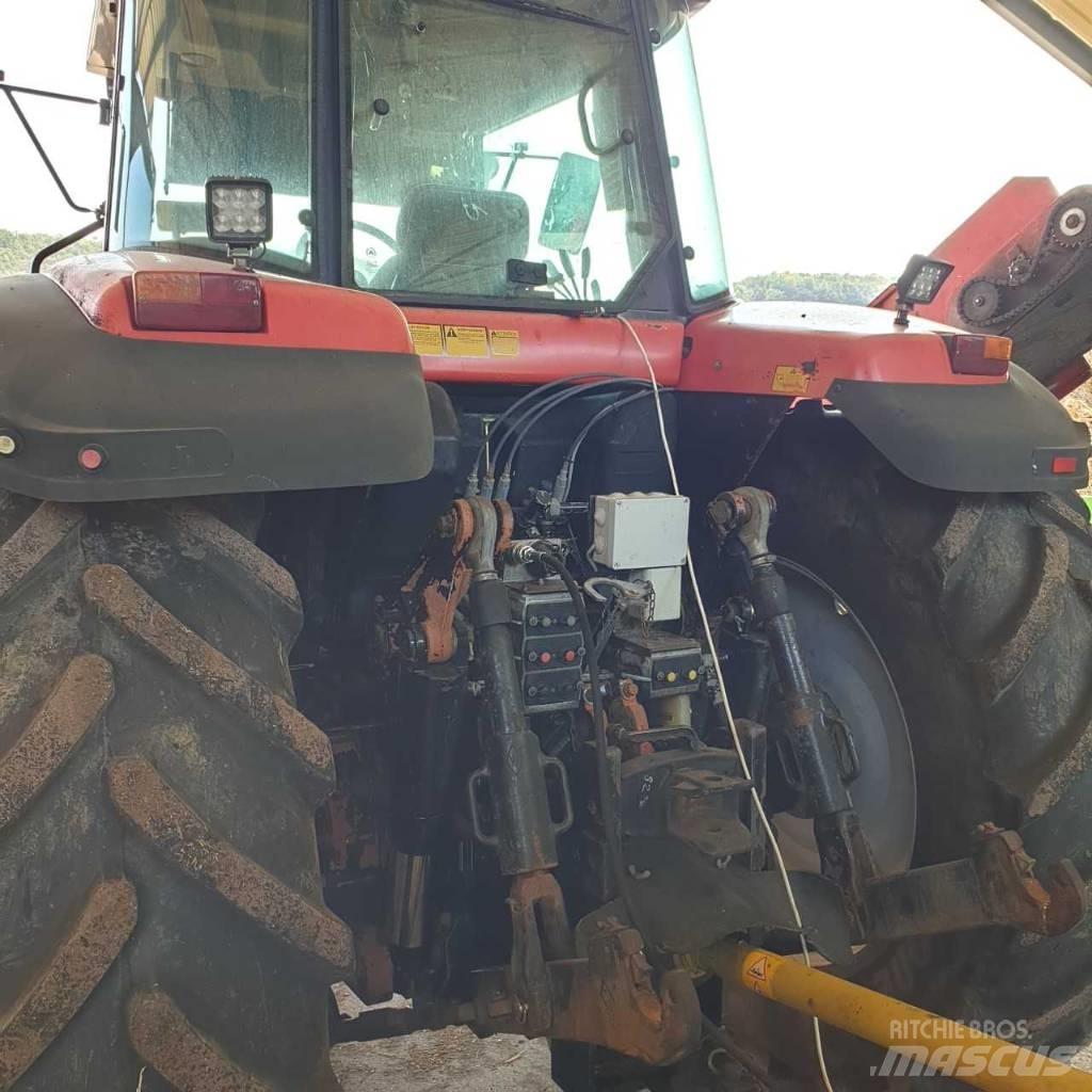 Massey Ferguson 8260 Tractoren