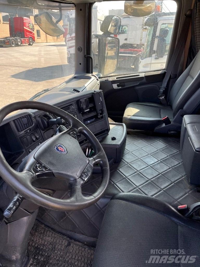 Scania CG16 Cabine en interieur
