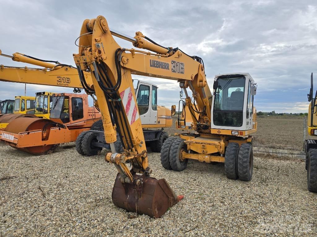 Liebherr A 316 Wielgraafmachines