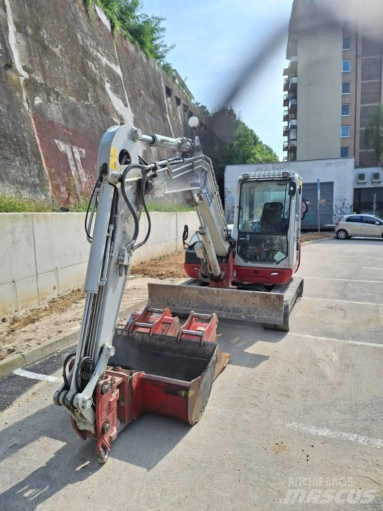 Takeuchi TB 370 Midigraafmachines 7t - 12t