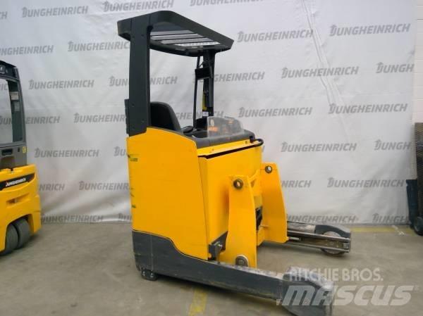 Jungheinrich ETV 214 Reachtruck voor hoog niveau