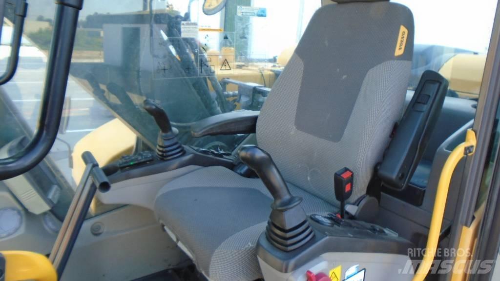 Volvo EC 160 D Rupsgraafmachines