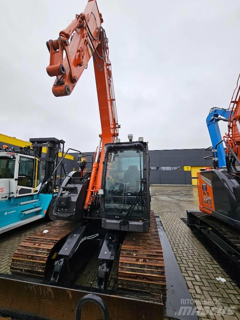 Hitachi ZX 135 US-7 Rupsgraafmachines
