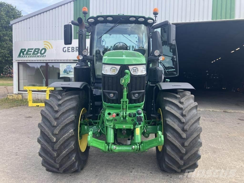 John Deere 6250R Tractoren