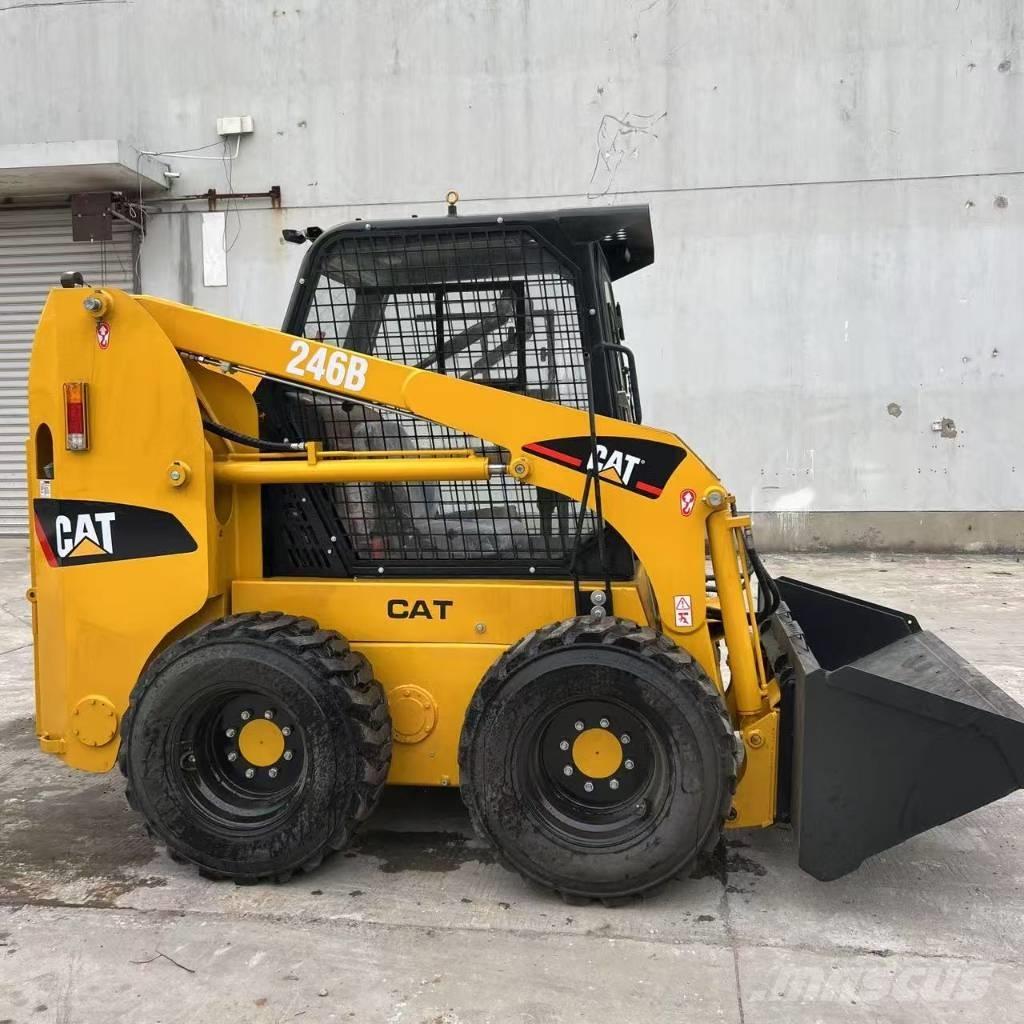 CAT 246 B Miniladers