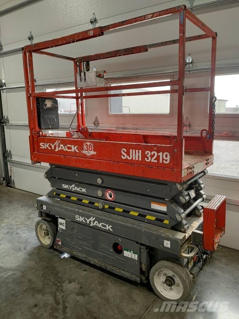 SkyJack SJ III 3219 Schaarhoogwerkers