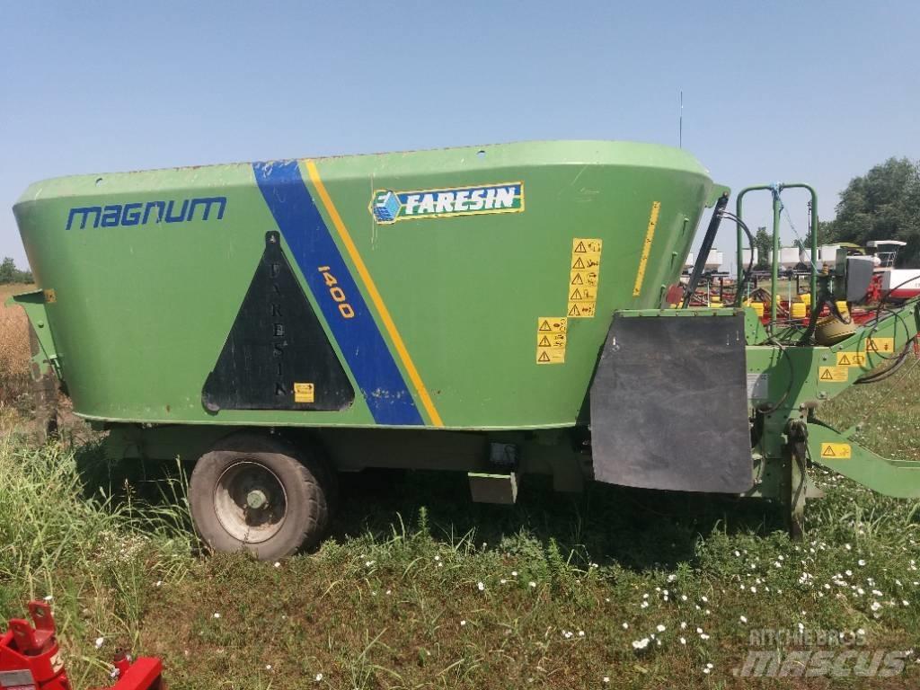 Faresin TMR-V-D 1400 Mengvoedermachines