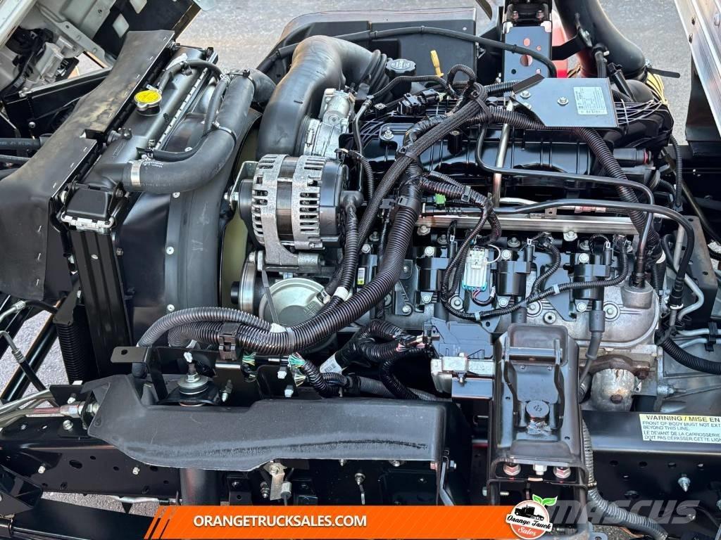 Isuzu NPR HD Bakwagens met gesloten opbouw