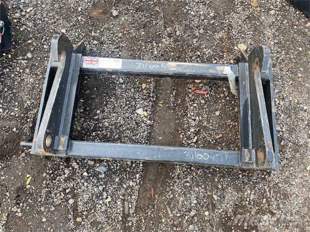  ADAPTOR PLATE Verreikers voor landbouw