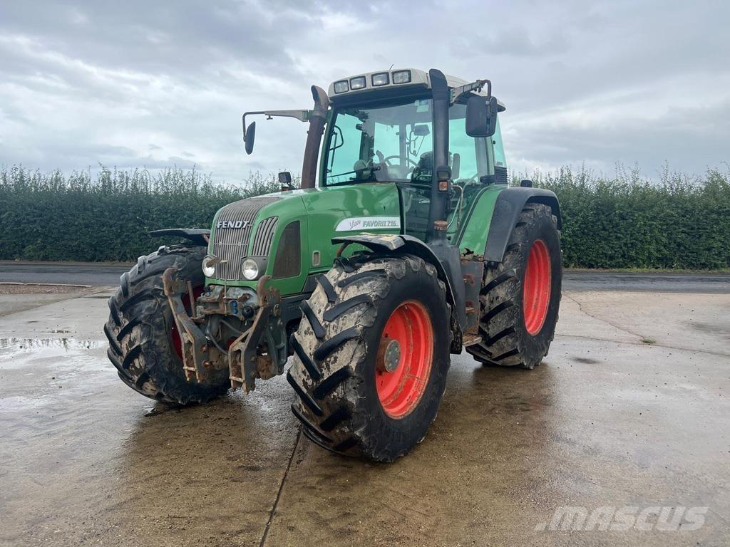 Fendt 716 VARIO Tractoren