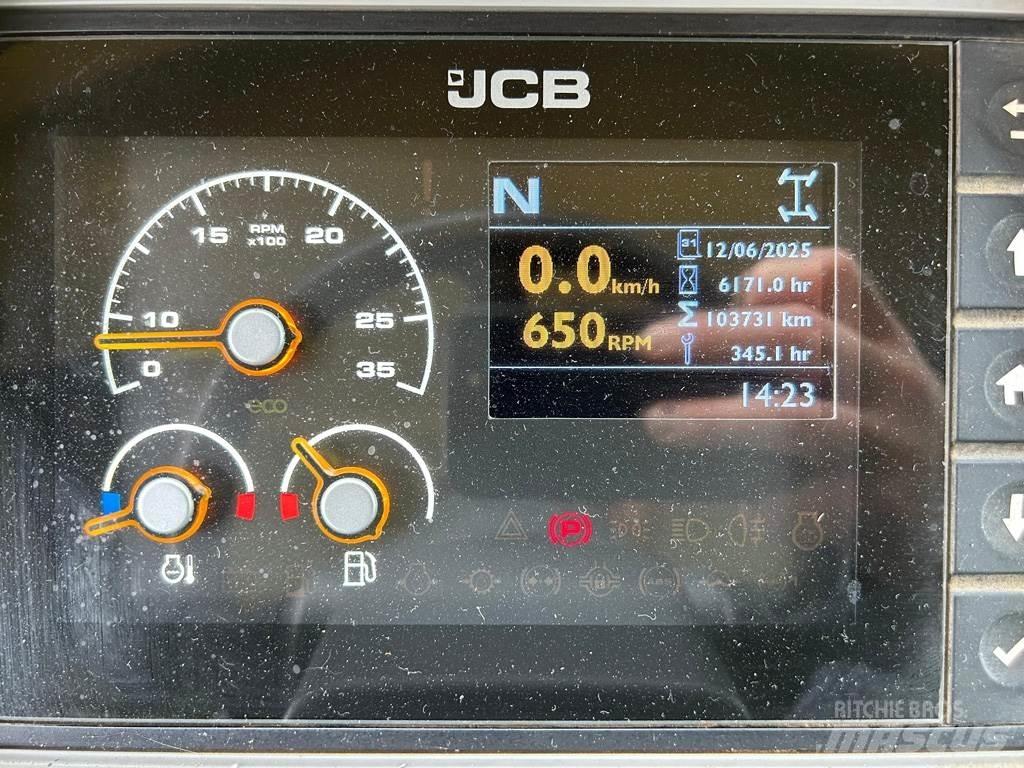 JCB 4220 Tractoren