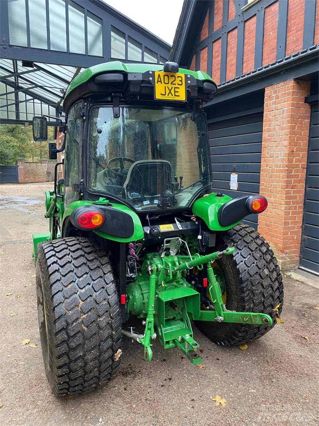 John Deere 4066R Compacttrekkers