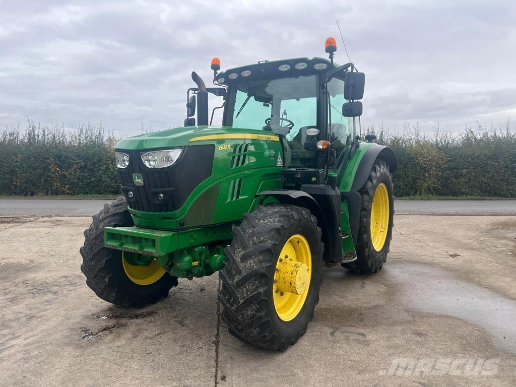 John Deere 6135R Tractoren