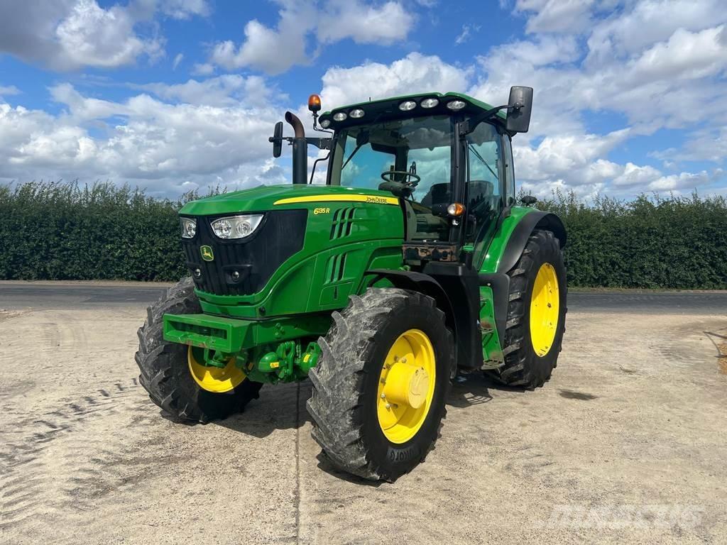 John Deere 6135R Tractoren