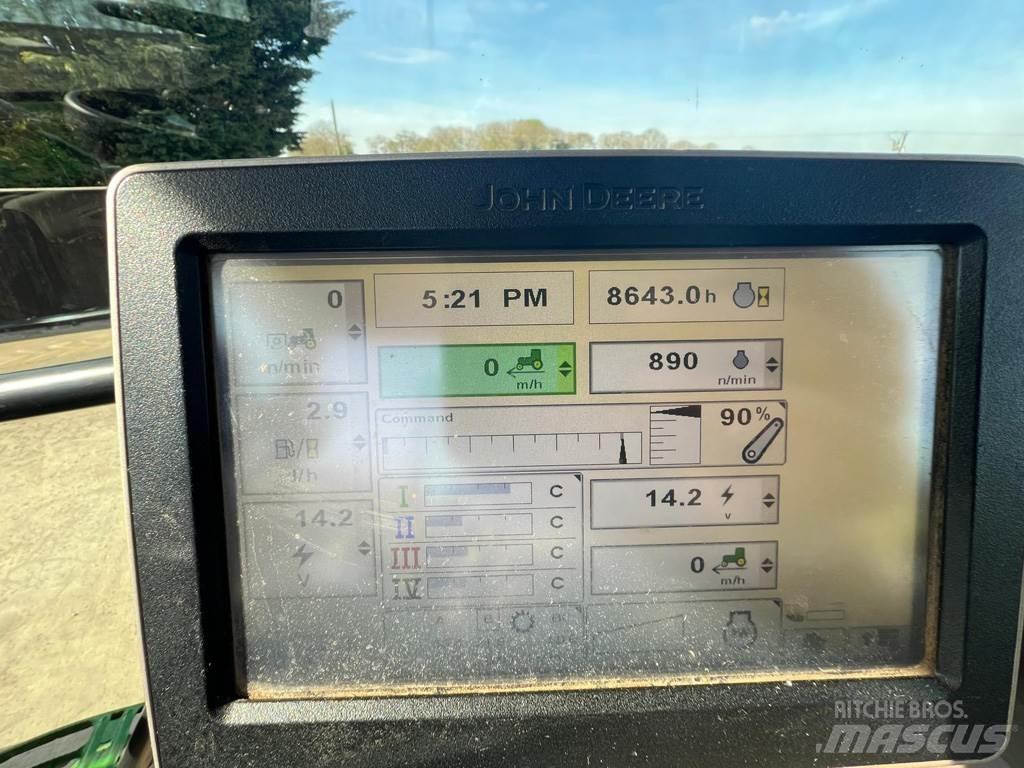 John Deere 6150R Tractoren