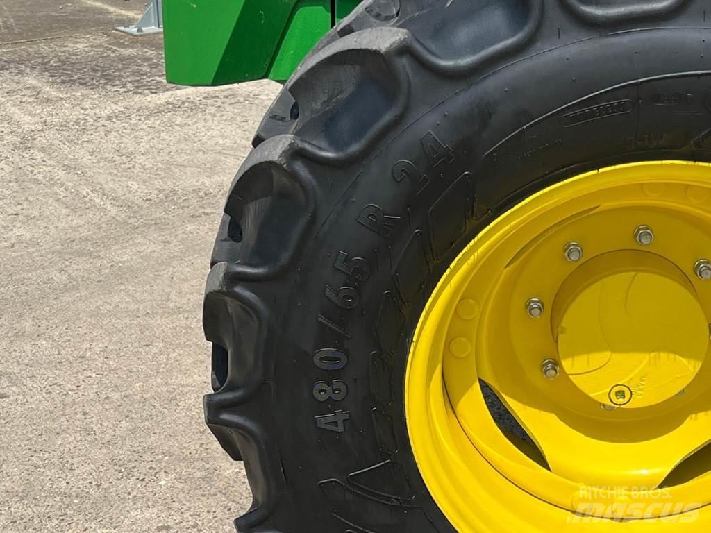 John Deere 6R120 Tractoren