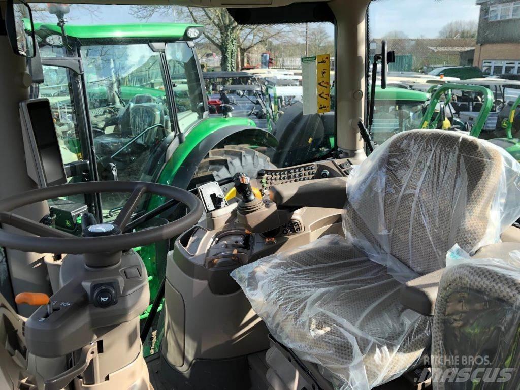 John Deere 6R130 Tractoren